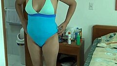 on the beach she shaves her pussy and fingers herself watching me