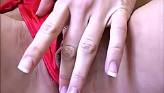 cindy sterling reveals her gaping wrecked cunt close-up