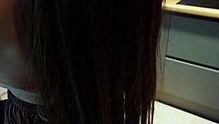 delivery guy gets petite milf's homemade creampie ride