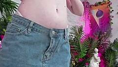 Heavy-titted Gigi Sweets begs Bryan Gozzling for sloppy deepthroat cumshot