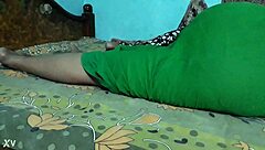 desi sanjana aunty flaunts her juicy big ass seductively