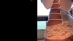 casada gostosa showing off her curvy ass in corset 😘