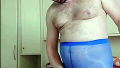 blue leggings spa massage turns naked and wild!