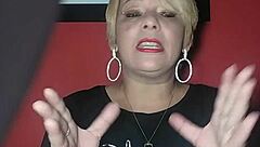 sensitive lesbian gives in to the taxi driver's charms