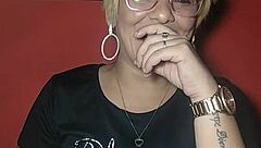 sensitive lesbian gives in to the taxi driver's charms