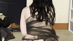 oh do ya like my petite goth girl fat ass showin off just fer you babe