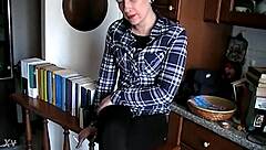 loser serves goddess in bdsm