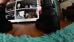 nixlynka's thicc goth ass up close and sexy solo