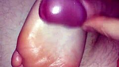 Girlfriend's Soft Feet Milk Explosive Cumshot Footjob