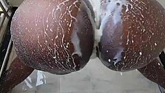 Madam apple bottom claps ass till nut without penetration