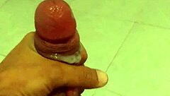 chubby bbw amateur squirts thick cream masturbation solo