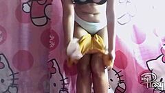 filipina teen 18+ inks ampussy on naked solo body