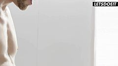 i sit on my boyfriend's face till i cum hard