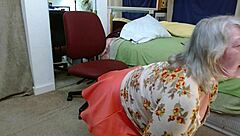 dawnskye1962's muscular legs in miniskirt shake calves hard twice