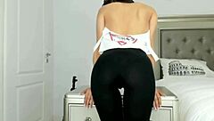 girl dancing cutely