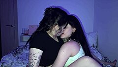 Girlfriend squeezes legs tight for intense dirty cunnilingus licking