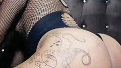 Webcam Hooker Shoves 30cm Dildo in Shaved Vagina