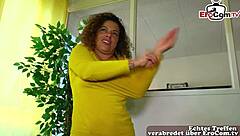 CASTING AGENT CONVINCERS GERMAN MILF TO MASTURBATE