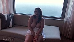 Curvy brunette Bea York sweet cum jerk off commands