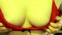 i spot red white big tits