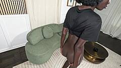 anok yai, wanna fill mona onyxxx with cum?