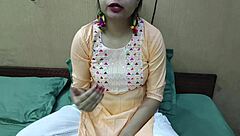 Steamy Indian homemade fuck with Hindi moans