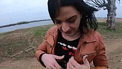 Beautiful Housewife Craves Pussy Worship