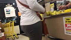 2 moms shopping candid hidden cam fun 😏🛒