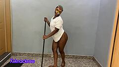 i fucked hotel ebony cleaning lady's huge fat ass spreading