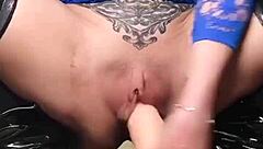 Milf rams huge dildo in gaping big pussy closeup 😍💦🔥