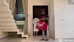 Delivery Guy Fucks Hot Curvy Brunette Alone Home!