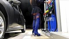 CROSSDRESSER MINI SKIRT upskirt GAS STATION public