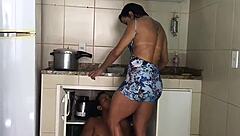 VIZINHA begs kitchen help turns into milf blowjob flash