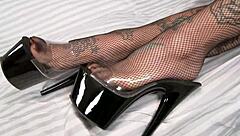 quinn carter goth tattoo feet joi dirty talk moaning fishnets barefoot fetish