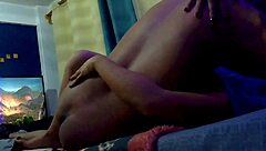 quieres cogerme viendo pelis en la cama latina?