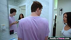 Petite Teen Fucks Old Man If Condom On Deepthroat