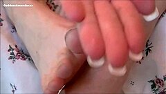 worship these goddess feet and devour my toenail clippings now