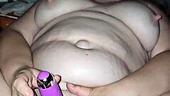 Milf's big ass quivers as vibrator forces massive cum explosion