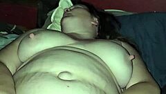 Milf's big ass quivers as vibrator forces massive cum explosion