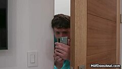 watch this big dick slide into milf's juicy round ass