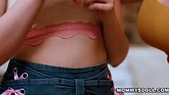 Dee Williams seduces Melody Marks into intimate pussy licking bliss