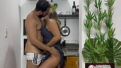 agatha mama levou surra de piroca preta na cozinha gemendo alto