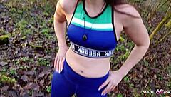 Reife Deutsche Joggerin Im Park Überredet Zu Schnellem Hardcore Fick Und Cumshot