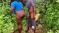BUSH HARDCORE HANDJOB CUM IN FOREST