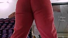 BbW Ebony Squats Massive Gym Ass?