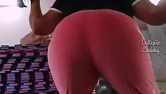 BbW Ebony Squats Massive Gym Ass?
