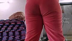 BbW Ebony Squats Massive Gym Ass?