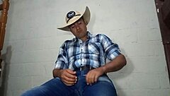 yuri gaúcho's xxl cock handjob big cumload at work break!