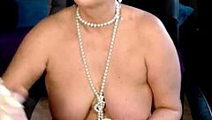 Mature Aimee Jumps Her Juicy Pussy on Bottles Wildly