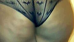 hey diamond, shake that big ebony booty juicier for me
